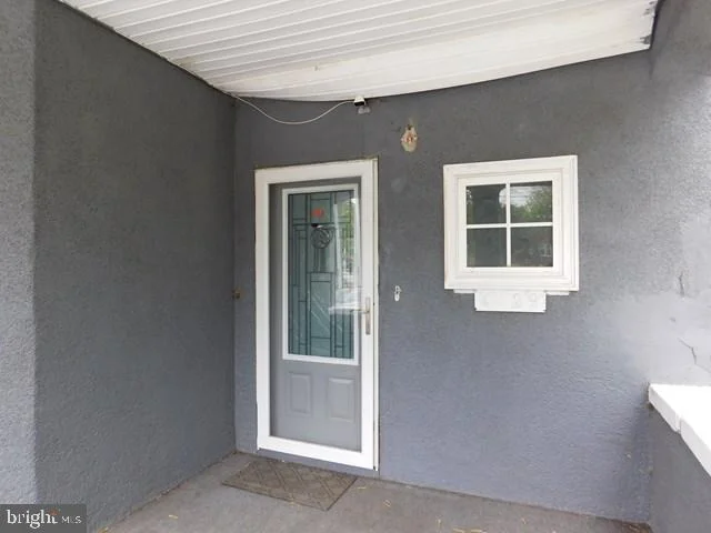 Photo of 4429 POWELL AVENUE