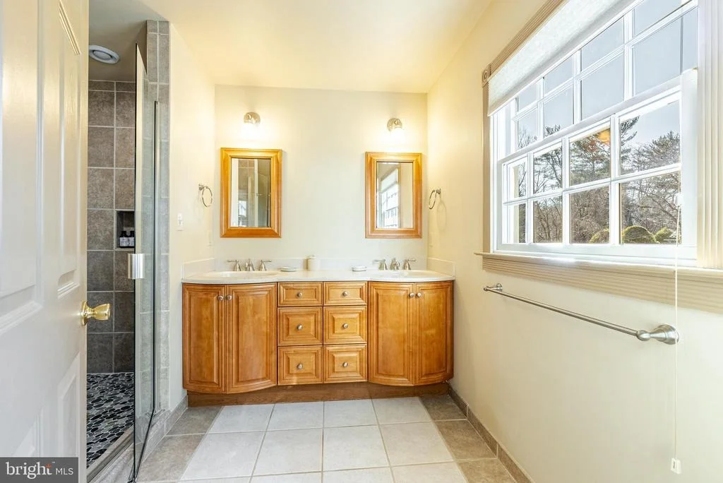Photo of 2510 JONATHAN ROAD