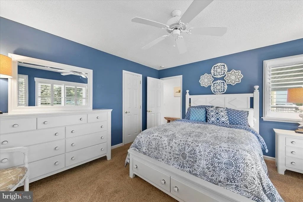 Photo of 36764 BAYSIDE DRIVE