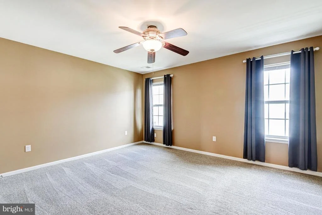 Photo of 318 NORTHHAMPTON WAY