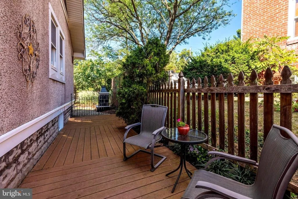 Photo of 808 WARWICK ROAD
