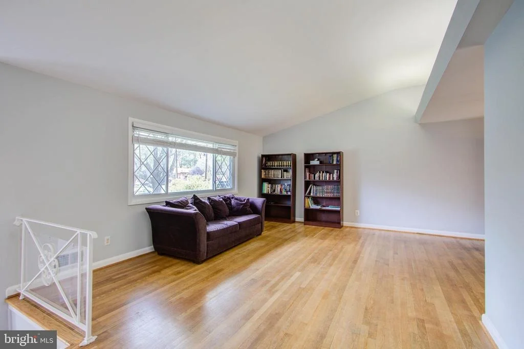 Photo of 10604 WOODSDALE DRIVE