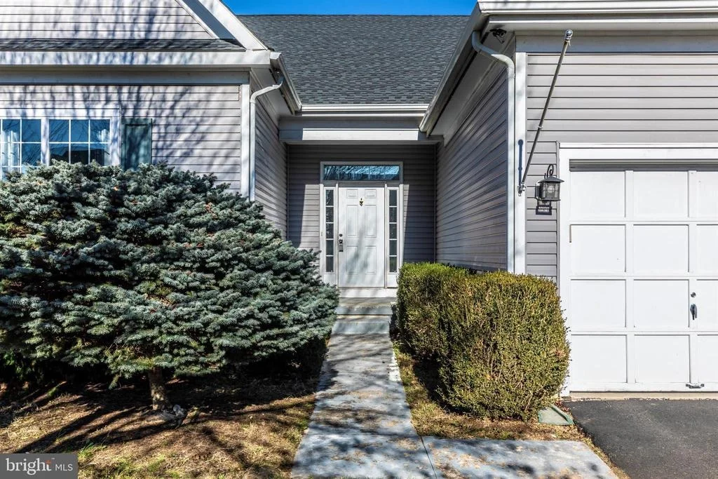 Photo of 17112 MAGIC MOUNTAIN DRIVE