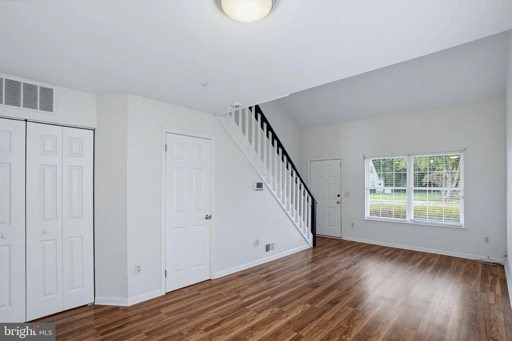 Photo of 19 HEATHERFIELD WAY