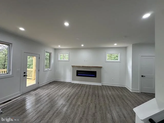 Photo of 64 ELM COURT