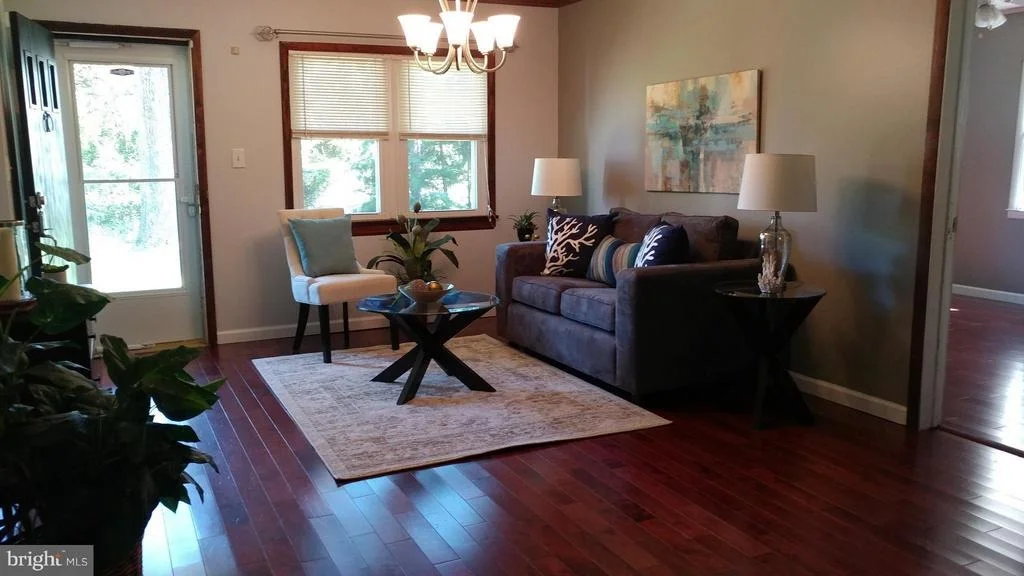 Photo of 1605 PARRAN ROAD