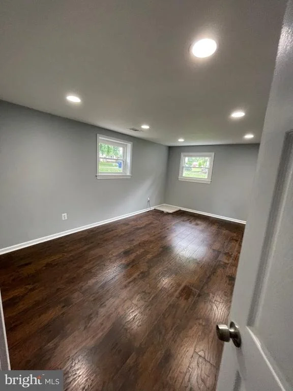 Photo of 610 W NETTLE TREE ROAD