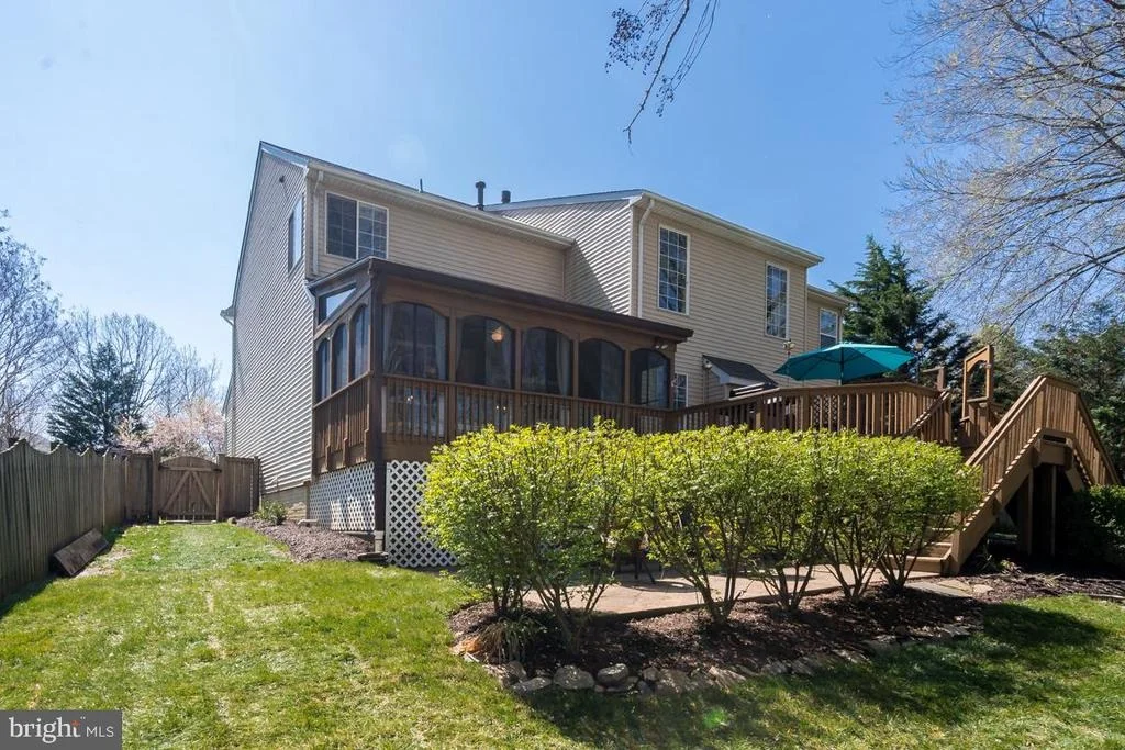Photo of 17221 PICKWICK DRIVE