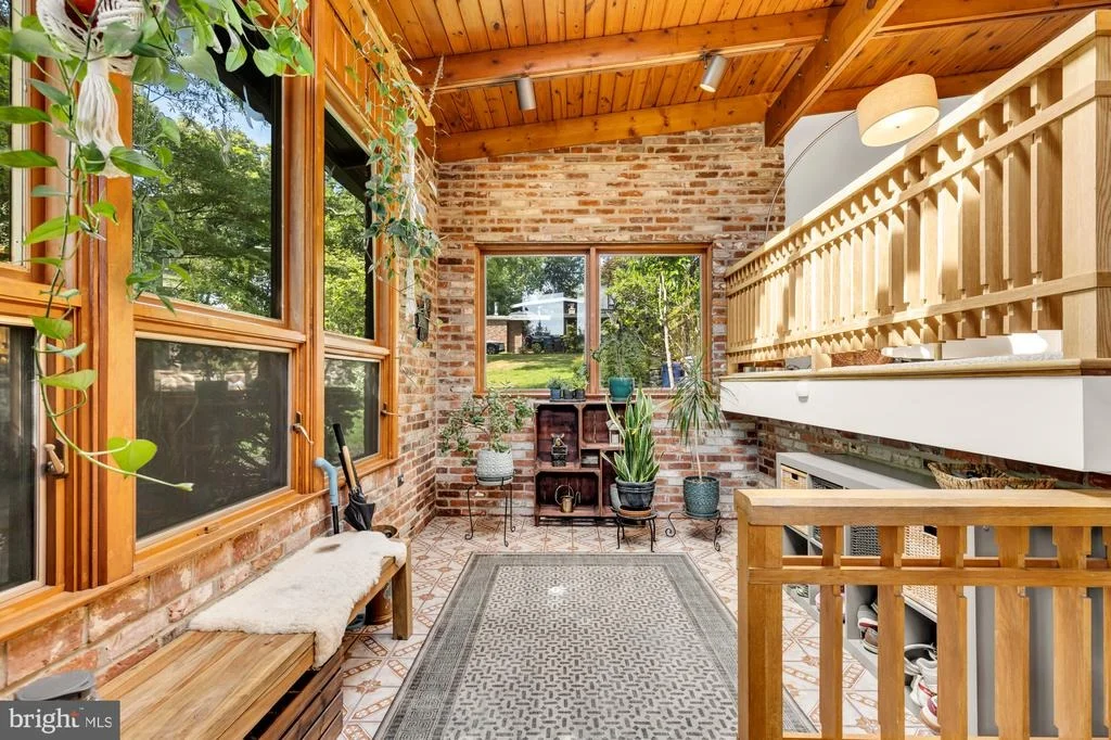 Photo of 3018 PINE SPRING ROAD