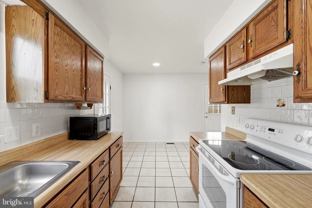 Photo of 303 HACKBERRY DRIVE