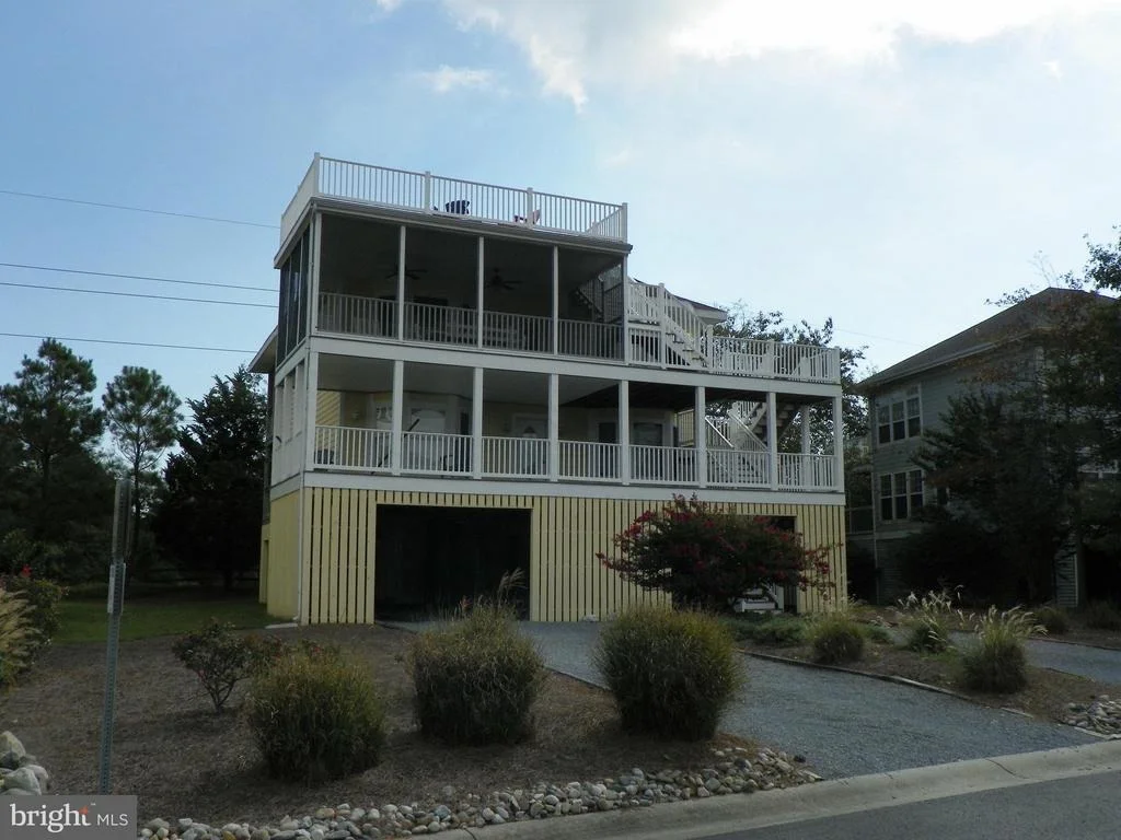 Photo of 316 LE POINTE DRIVE