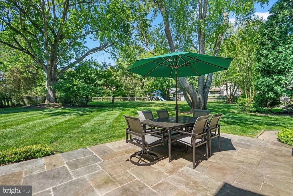 Photo of 4913 CONTINENTAL DRIVE