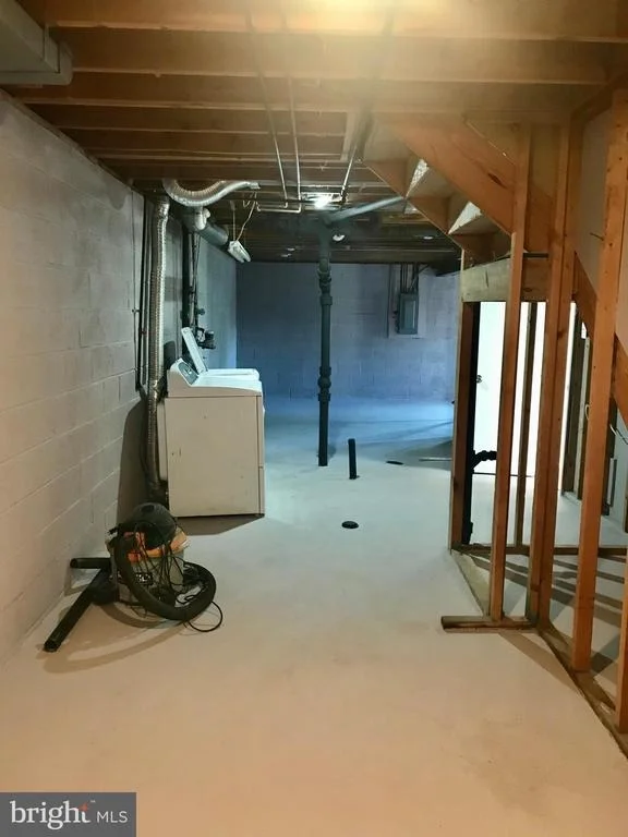 Photo of 13400 CANYON COURT