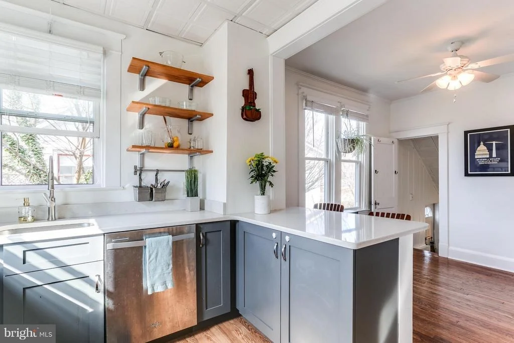 Photo of 3123 WEAVER AVENUE