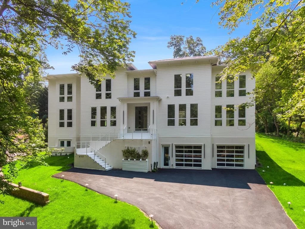 Photo of 8757 BROOK ROAD