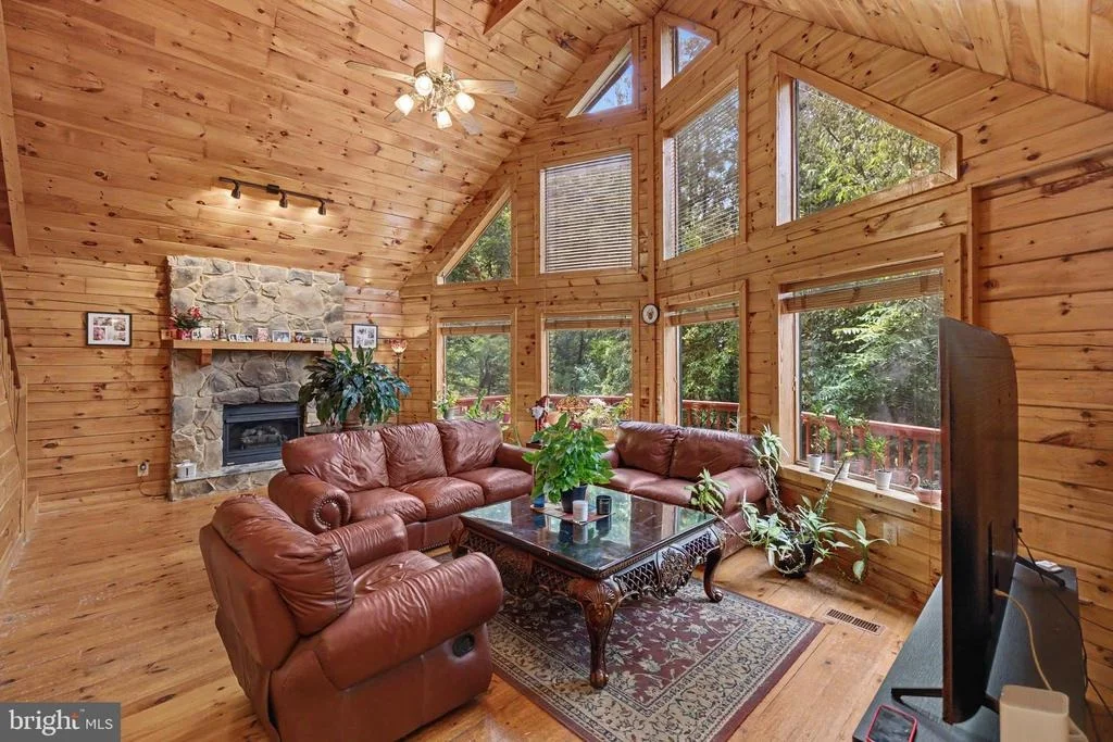 Photo of 186 HIGH KNOB ROAD
