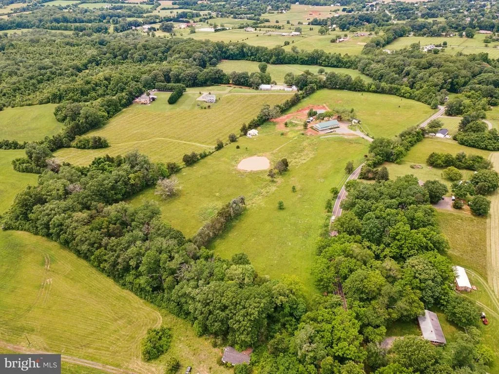 Photo of 7285 OPAL ROAD