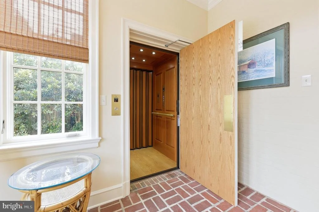 Photo of 310 UPPER COLLEGE TERRACE