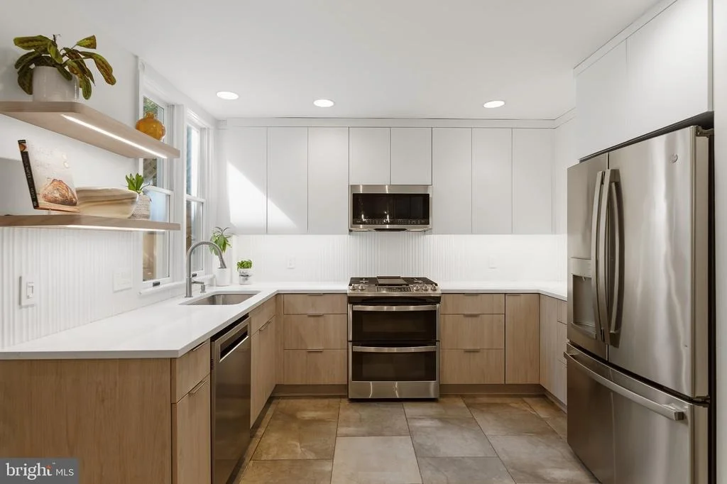 Photo of 4448 RESERVOIR ROAD NW