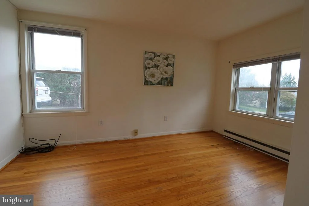 Photo of 5 KING AVENUE