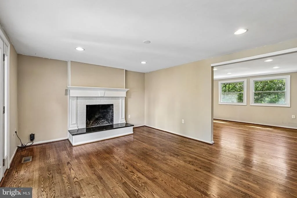 Photo of 2322 OLD TRAIL DRIVE