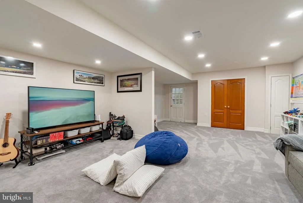 Photo of 4029 CRESCENT ROAD