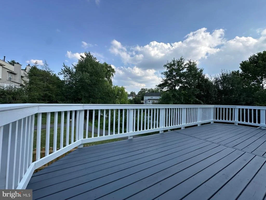 Photo of 43997 NEEDMORE COURT