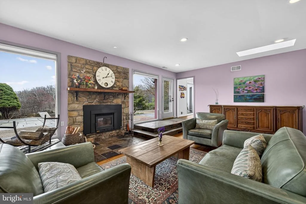 Photo of 3850 COBBLER MOUNTAIN ROAD