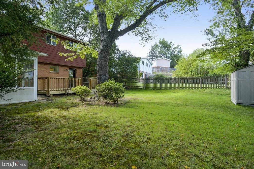 Photo of 11407 CLOVERHILL DRIVE