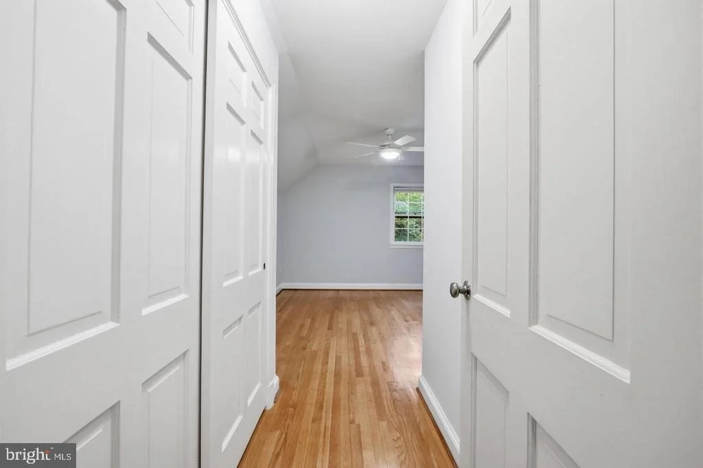 Photo of 5910 OVERLEA ROAD