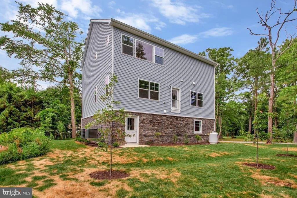 Photo of 721 NOLLMEYER ROAD