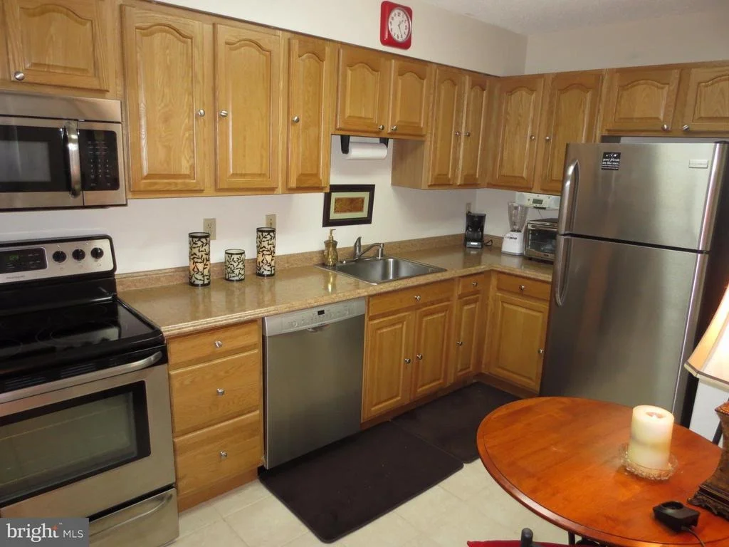 Photo of Unit 3215 at 15115 INTERLACHEN DRIVE
