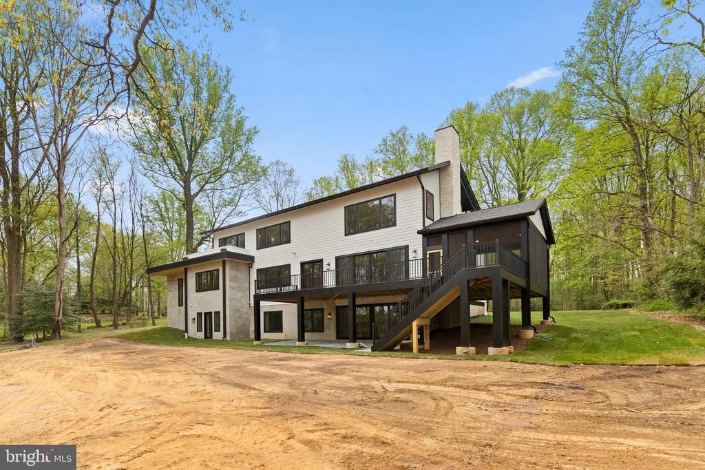 Photo of 2715 COLT RUN ROAD