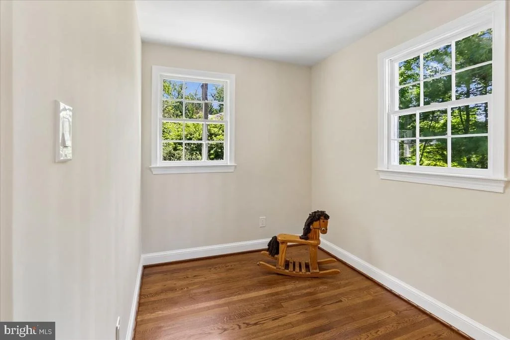 Photo of 12811 LACY DRIVE