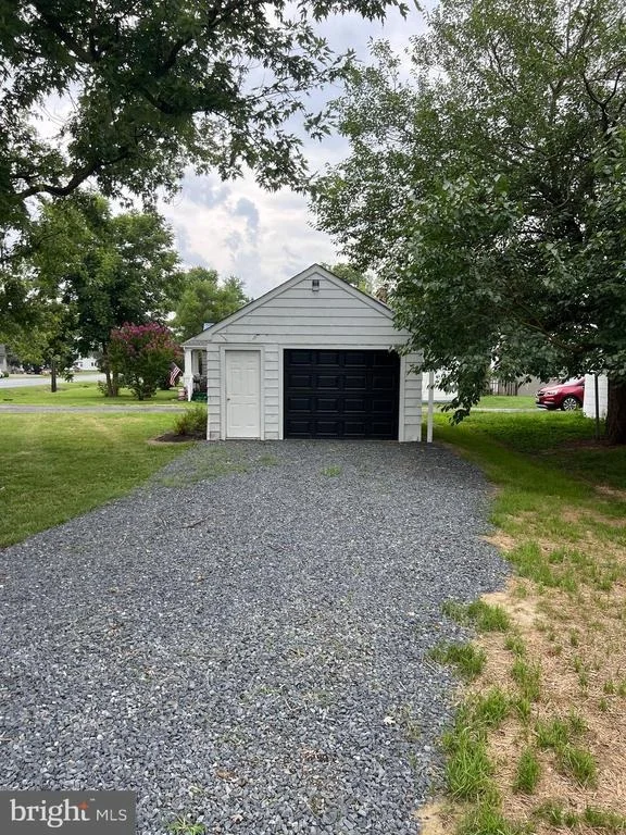 Photo of 425 HENRY STREET