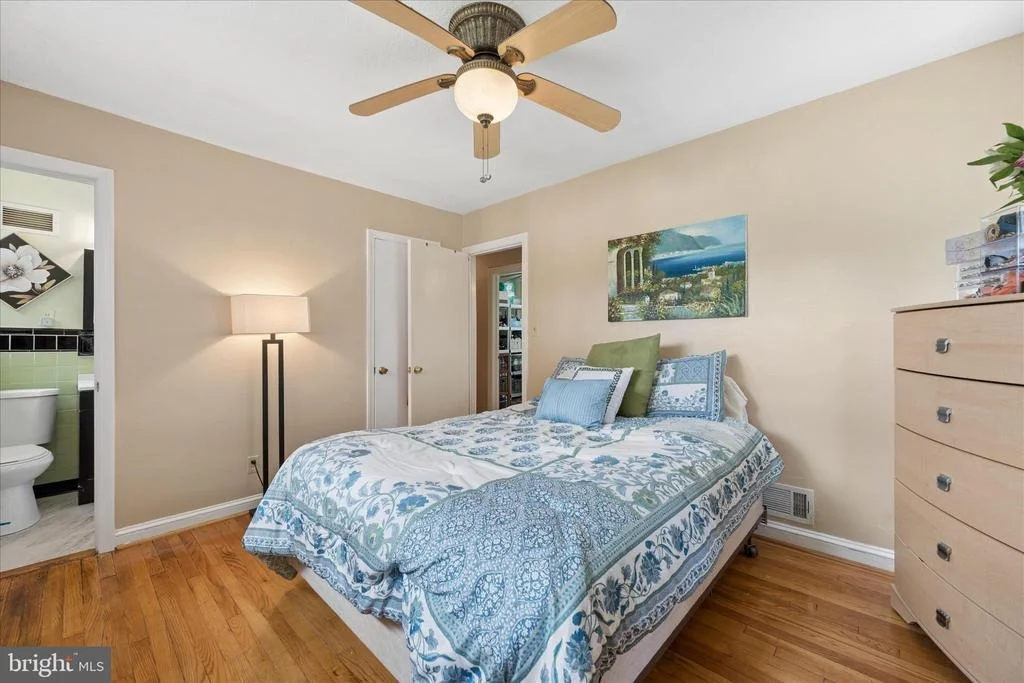 Photo of 6803 ADELPHI ROAD