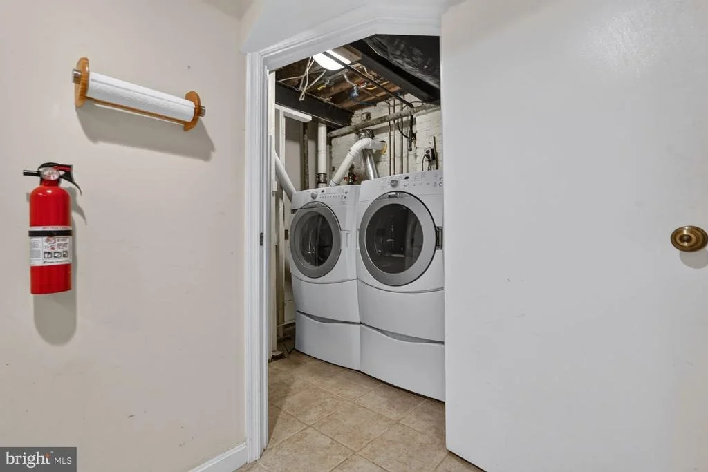 Photo of 10115 GATES AVENUE
