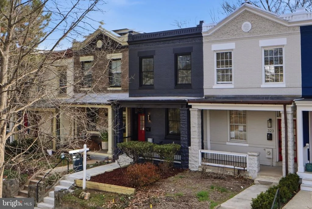 Photo of 325 14TH STREET NE