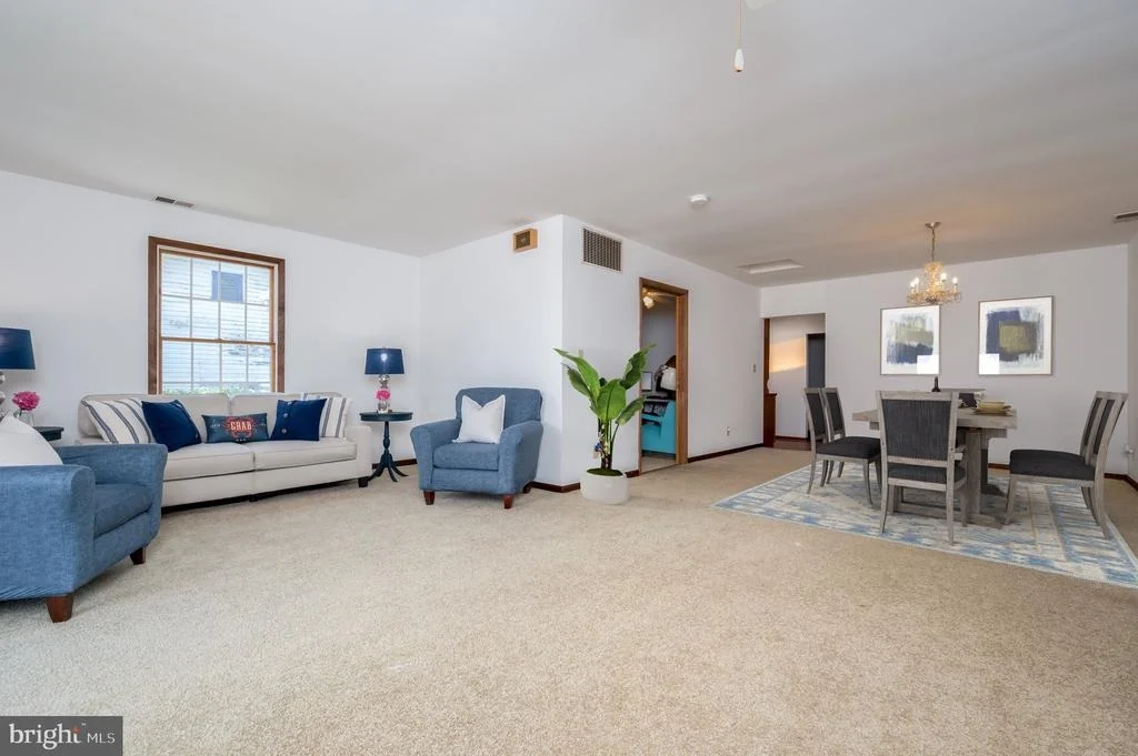Photo of 8236 BAYSIDE ROAD