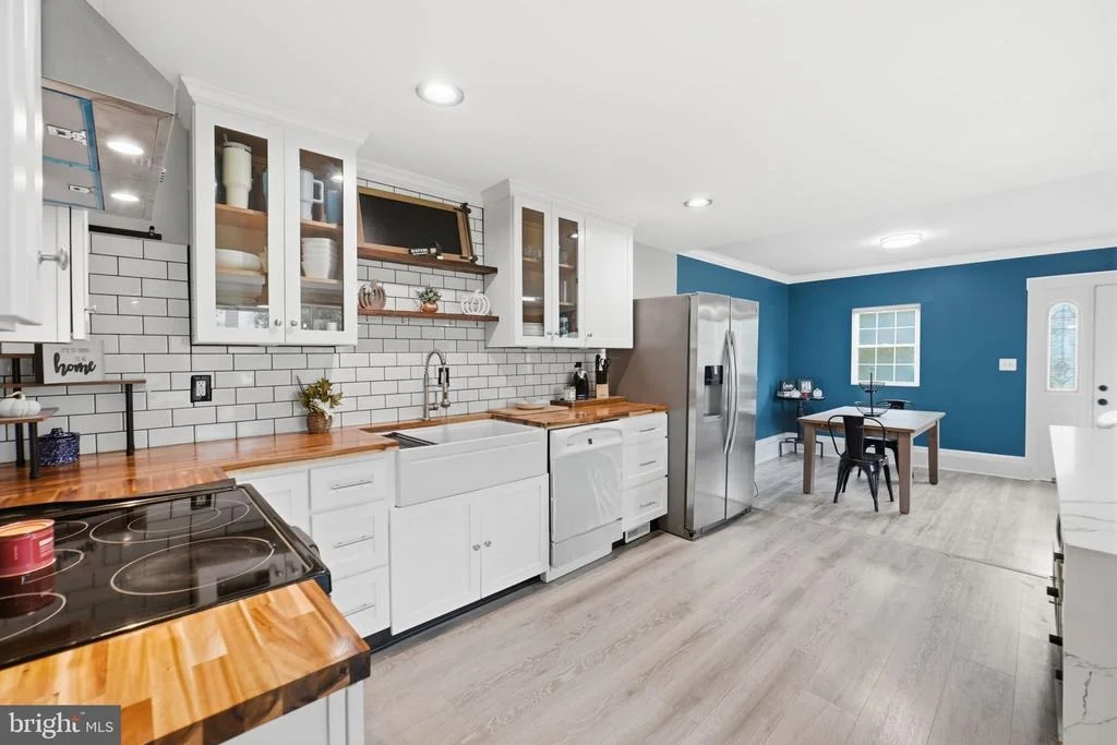 Photo of 5943 SNEED DRIVE