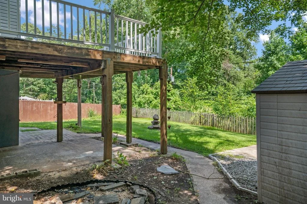 Photo of 541 CRESTPARK DRIVE