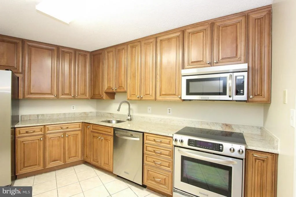 Photo of Unit 718 at 15100 INTERLACHEN DRIVE