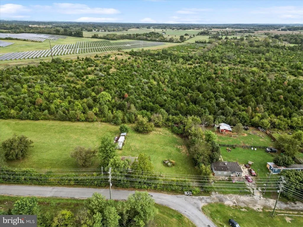 Photo of 32 DOUBLE TOLLGATE ROAD