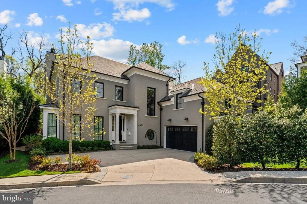 Photo of 4432 CHESTNUT LANE NW