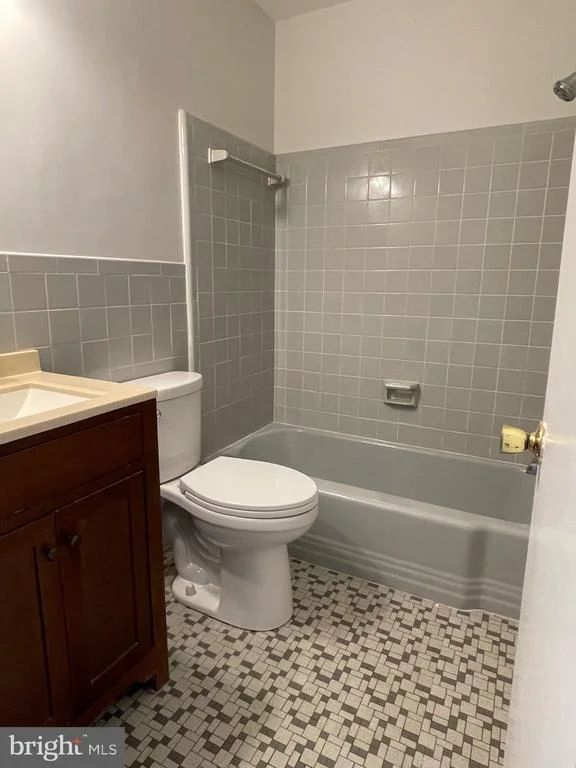 Photo of 2407 HAYDEN DRIVE
