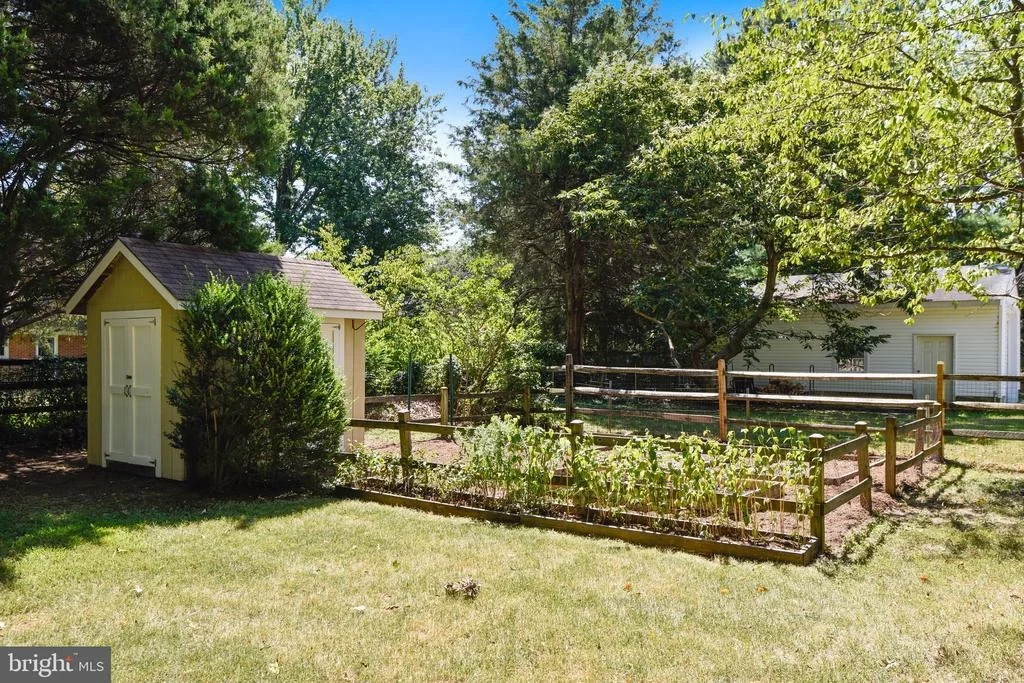 Photo of 115 GROH LANE