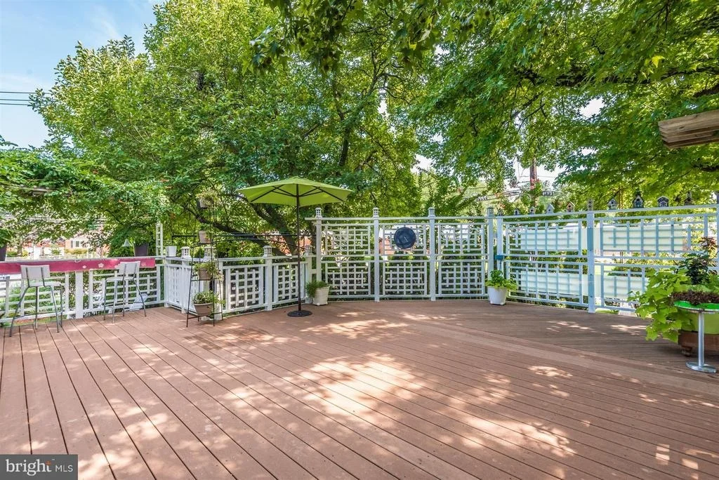 Photo of 901 GABEL STREET