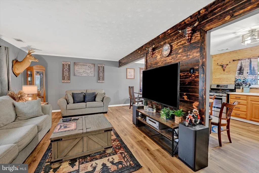 Photo of 5824 OAKLAND ROAD