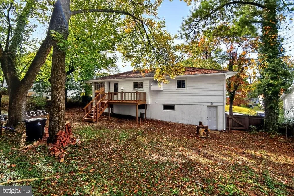 Photo of 5604 DUNDALK DRIVE