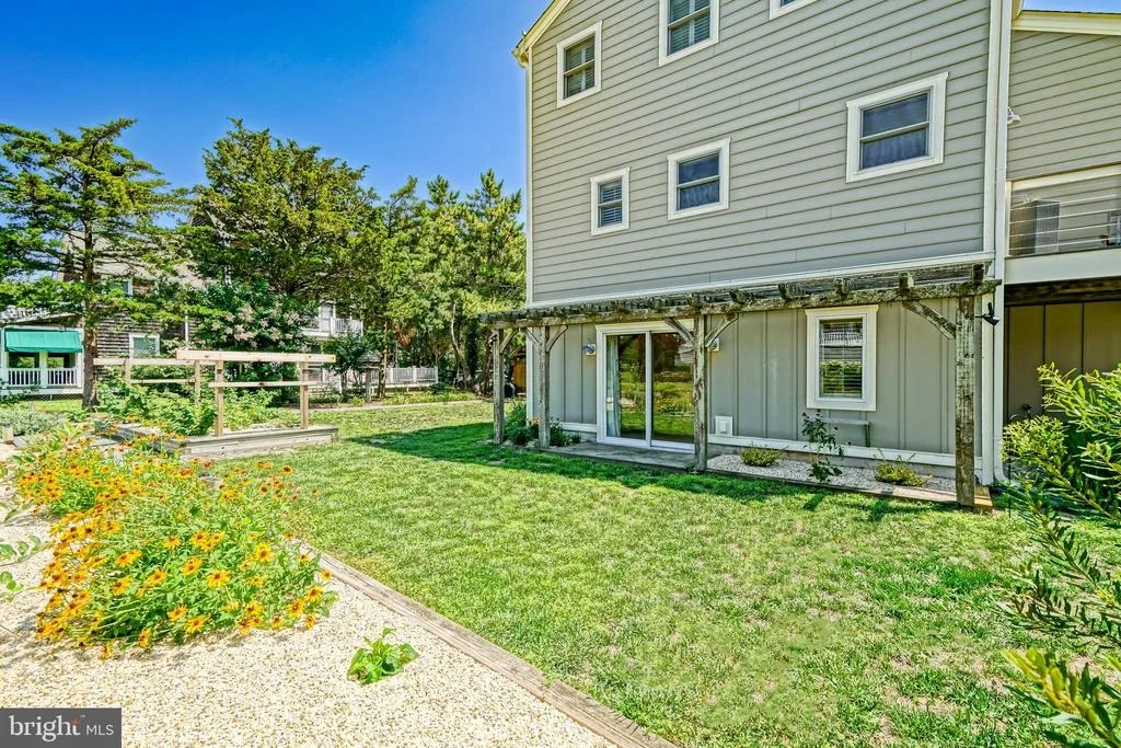 Photo of 38787 APPLE COURT